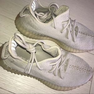 YEEZY boost 350 V2 ‘Sesame’